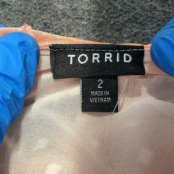 Torrid Neon Butterfly Print Chiffon Blouse Size 2 NWT - Picture 7 of 10